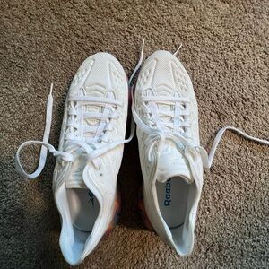 Reebok size 9